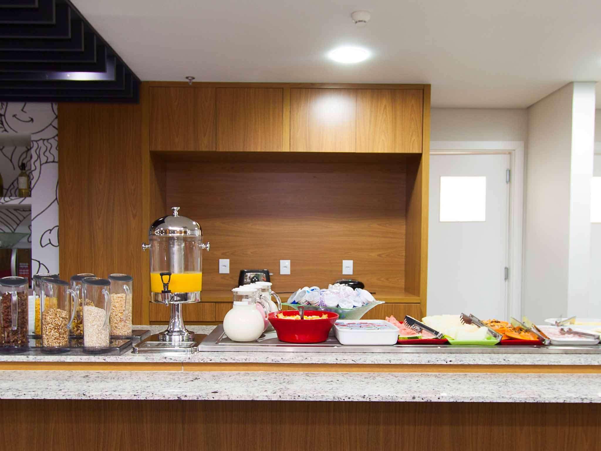 Ibis Cascavel Hotel Екстериор снимка