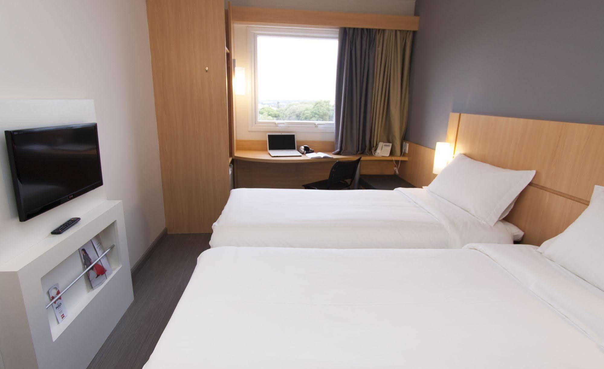 Ibis Cascavel Hotel Екстериор снимка